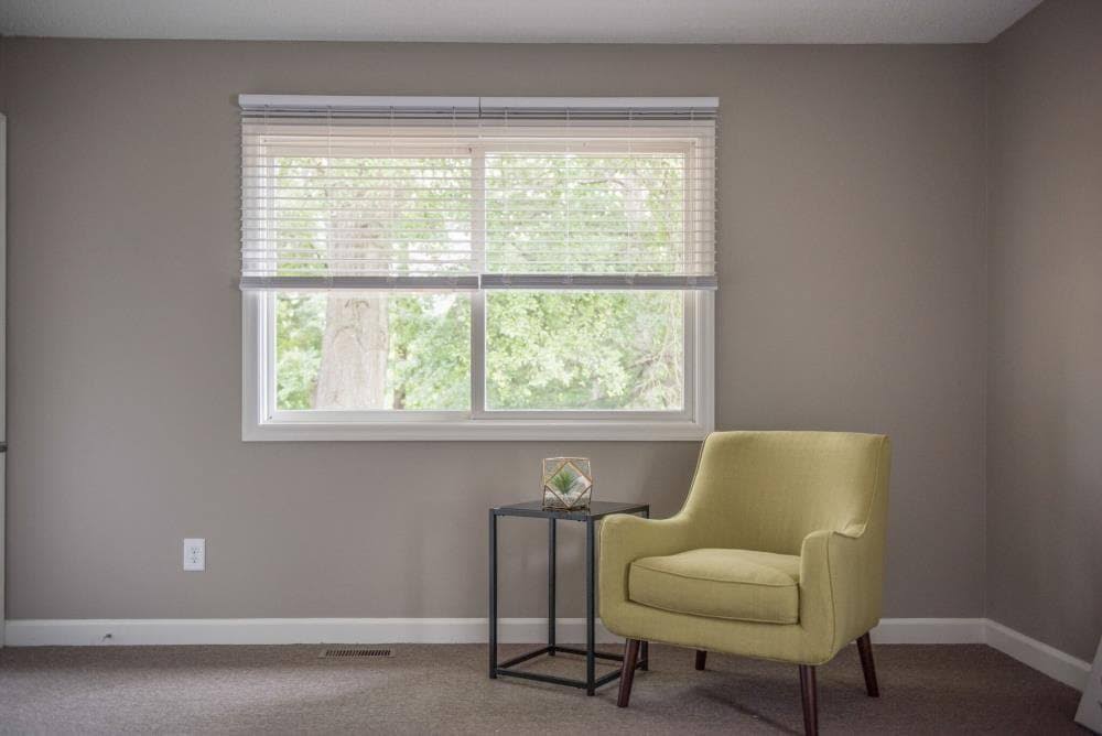 Cordless Faux Wood Room Darkening Blinds H618571