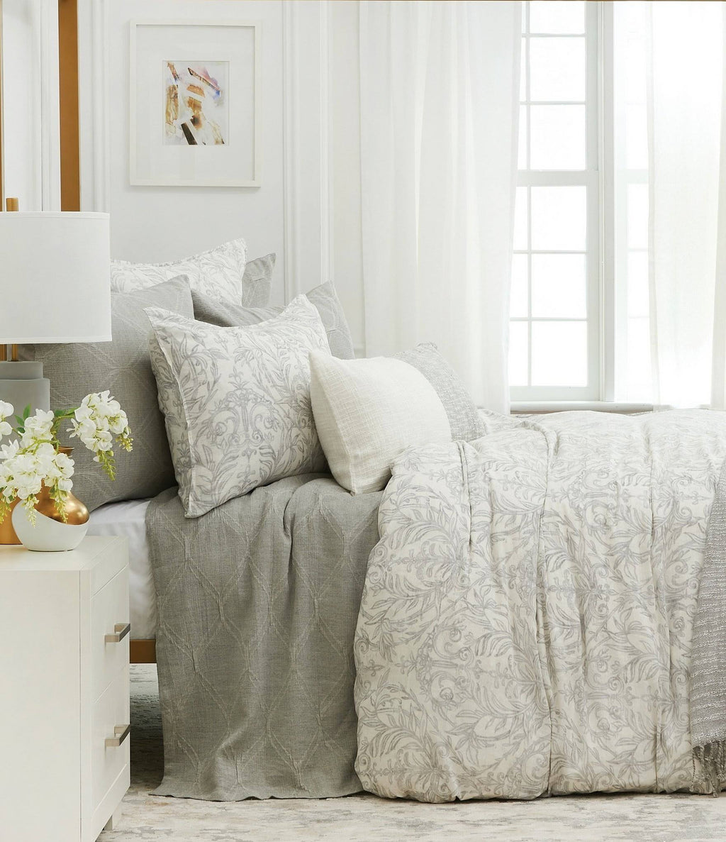 Queen Stone Matelasse Coverlet C64679