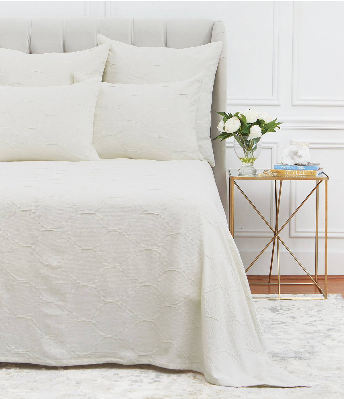 Queen Stone Matelasse Coverlet C64679