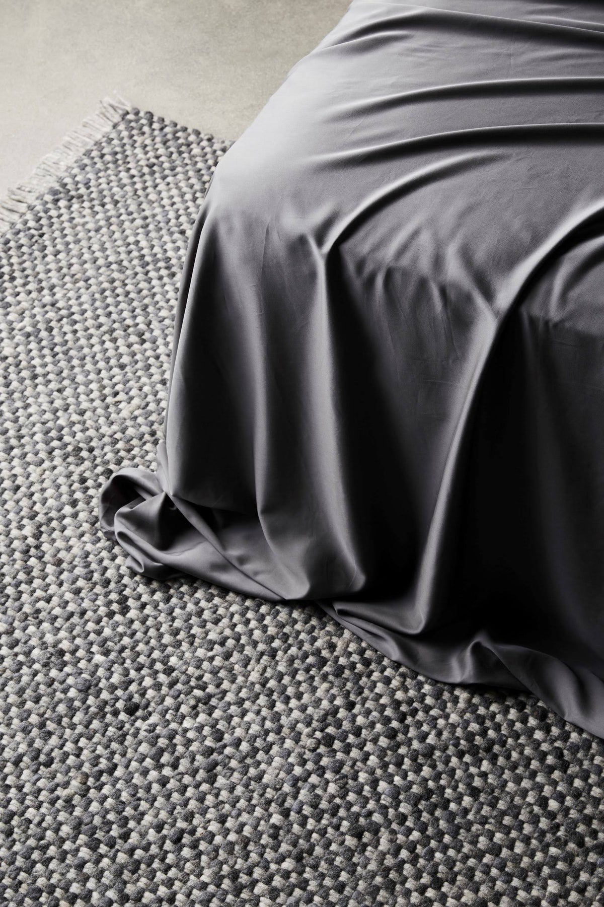 King Grey Bamboo Lyocell Fitted Sheet X516