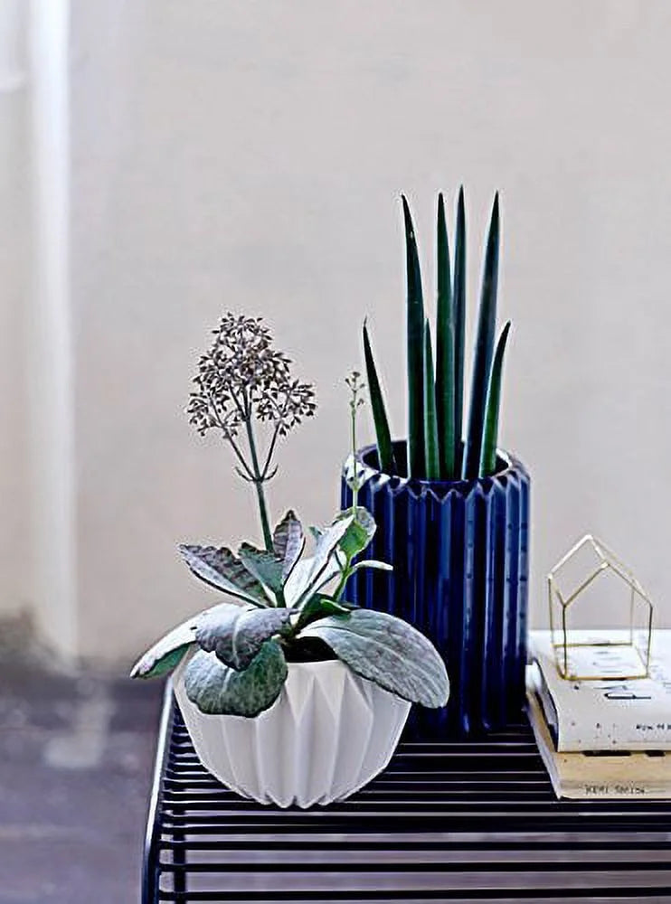 Round White Fluted Ceramic Flower Pot A605249