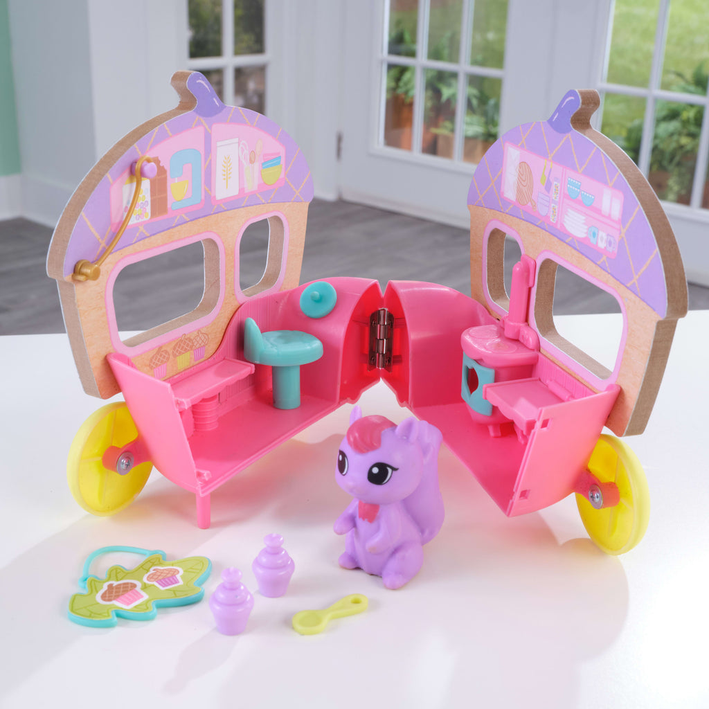 Wooden Acorn Food Truck Play Set with 7 Accessories I71166