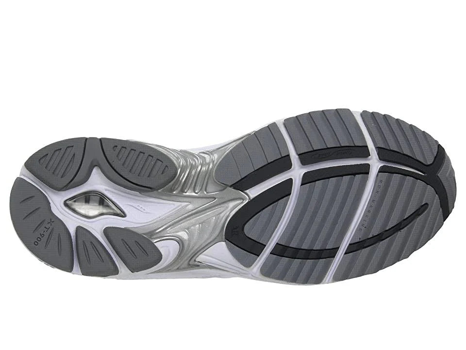 White/Silver Men&s Size 8.5 Shoes J939352