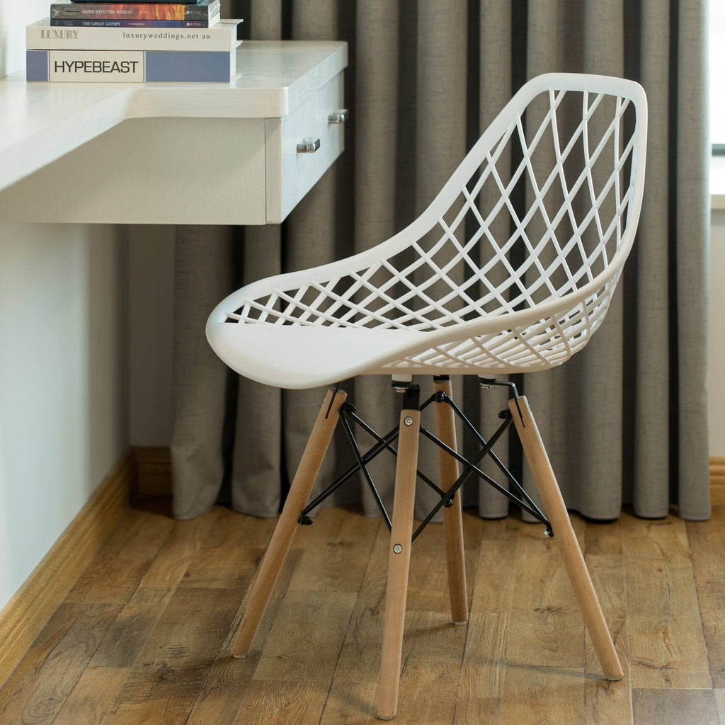 Black Set of 4 Plastic Dining Chair U974