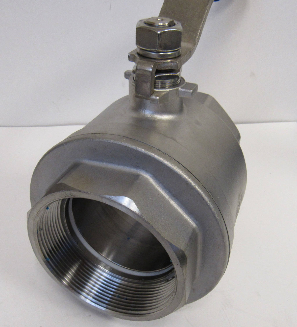 Full Port Ball Valve, 3x22 NPT, 2 Piece, 304 Stainless Steel Y2680